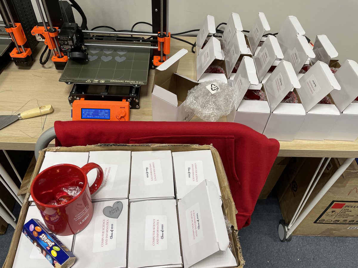 LSBU_CSI's tweet photo. Getting ready to celebrate the many successes of our final year Computer Science and Informatics students. 

#ComputerScience #InformationTechnology ❤️ https://t.co/KlljZLjsK9