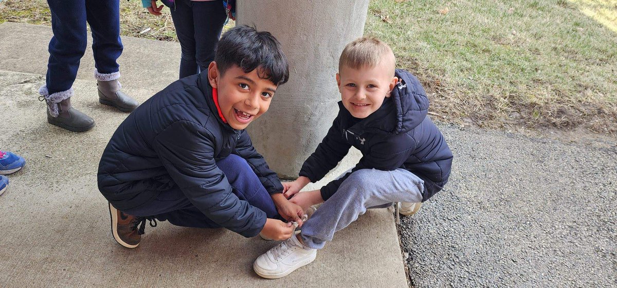 RJW Hawaiian Shirt Guy tweet media