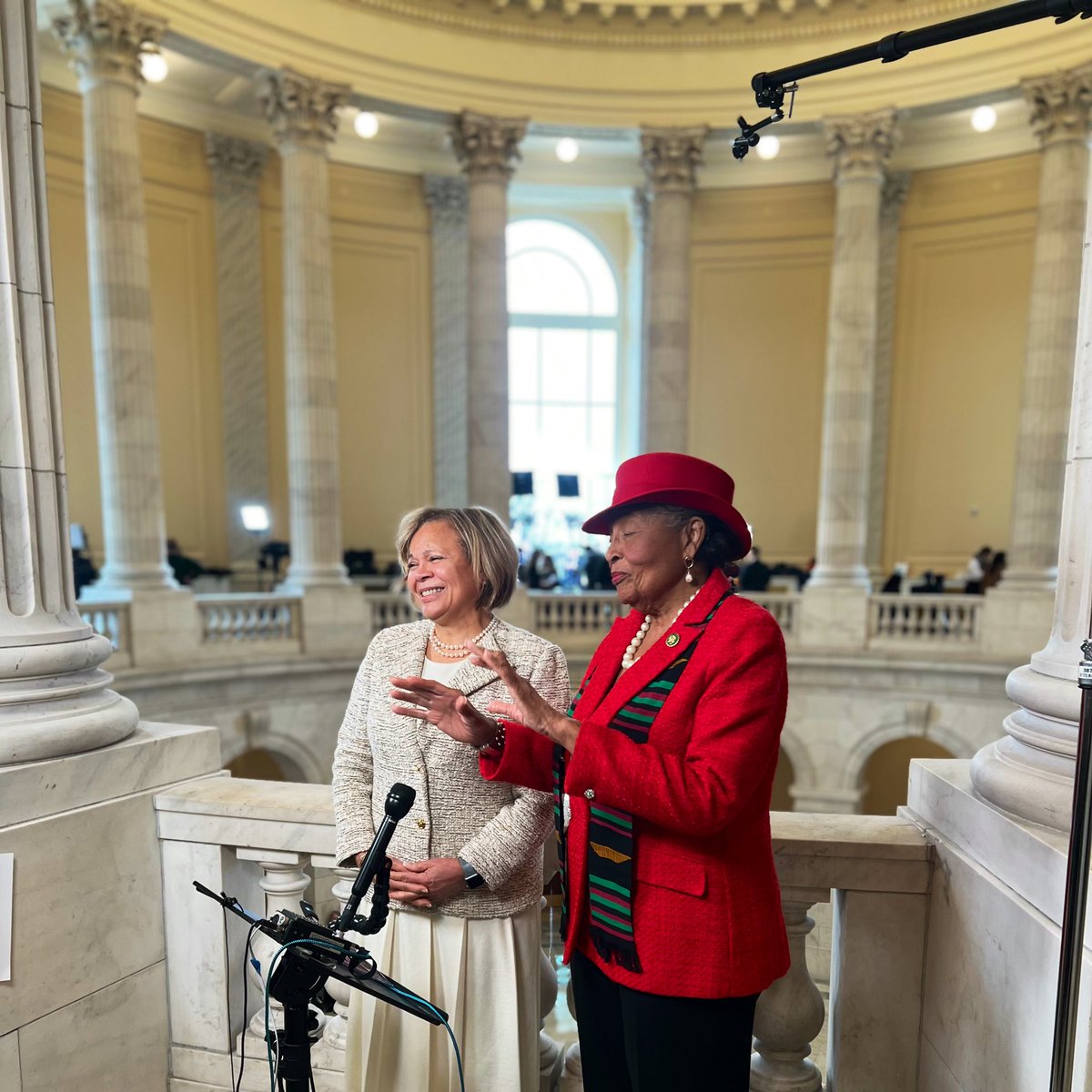 Charlotte Mayor @ViLyles and @RepAdams making the rounds before the State of the Union address. #cltcc #SOTU2023