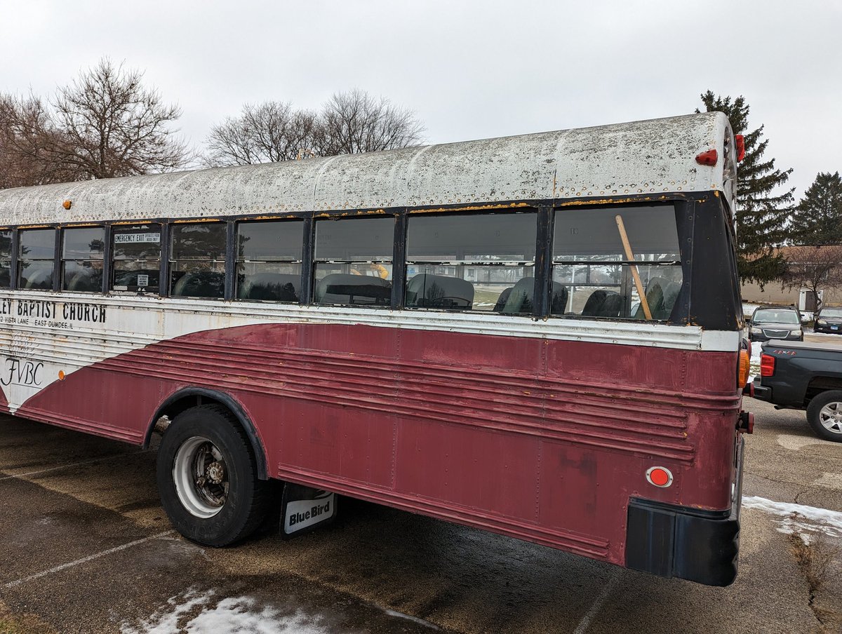 D300CTE's tweet photo. From @DukesBluesNbbq "... I’m soooo EXCITED to finally get back to working on my bus! We are teaming up with D300 & Dundee-Crown High School!! The kids are going to assist with transferring this bus into a FOOD TRUCK!!❤️❤️#dcwhat #dodundee #DukesBluesNbbq #love #everyoneeats" https://t.co/iNXHRLV96C