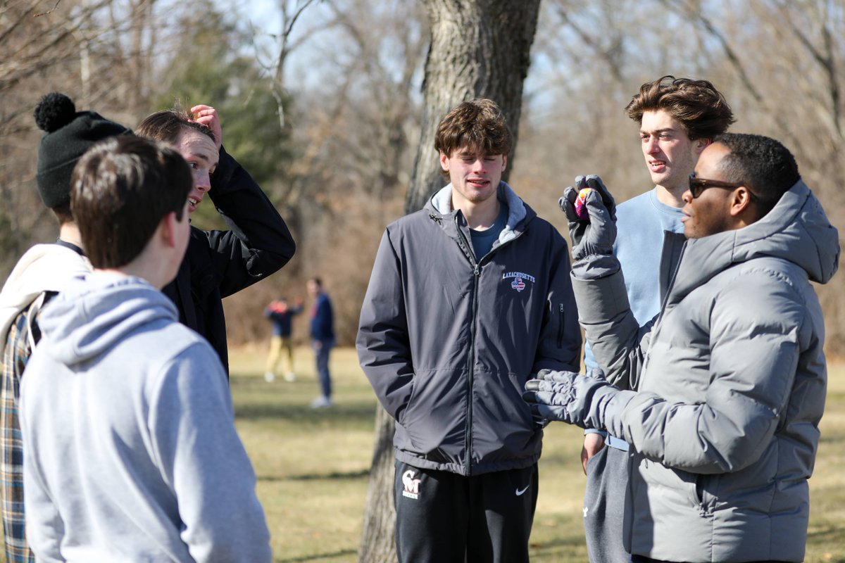 CatholicMem's tweet photo. Today, the second of our three groups of ninth graders and peer ministers took part in @CMCampusMin Freshman Retreat at St. Margaret Mary Parish.

This year's theme is based on the Walk to Emmaus and challenges students to find ways to more fully embrace God in their lives. https://t.co/XbDeTWknG0