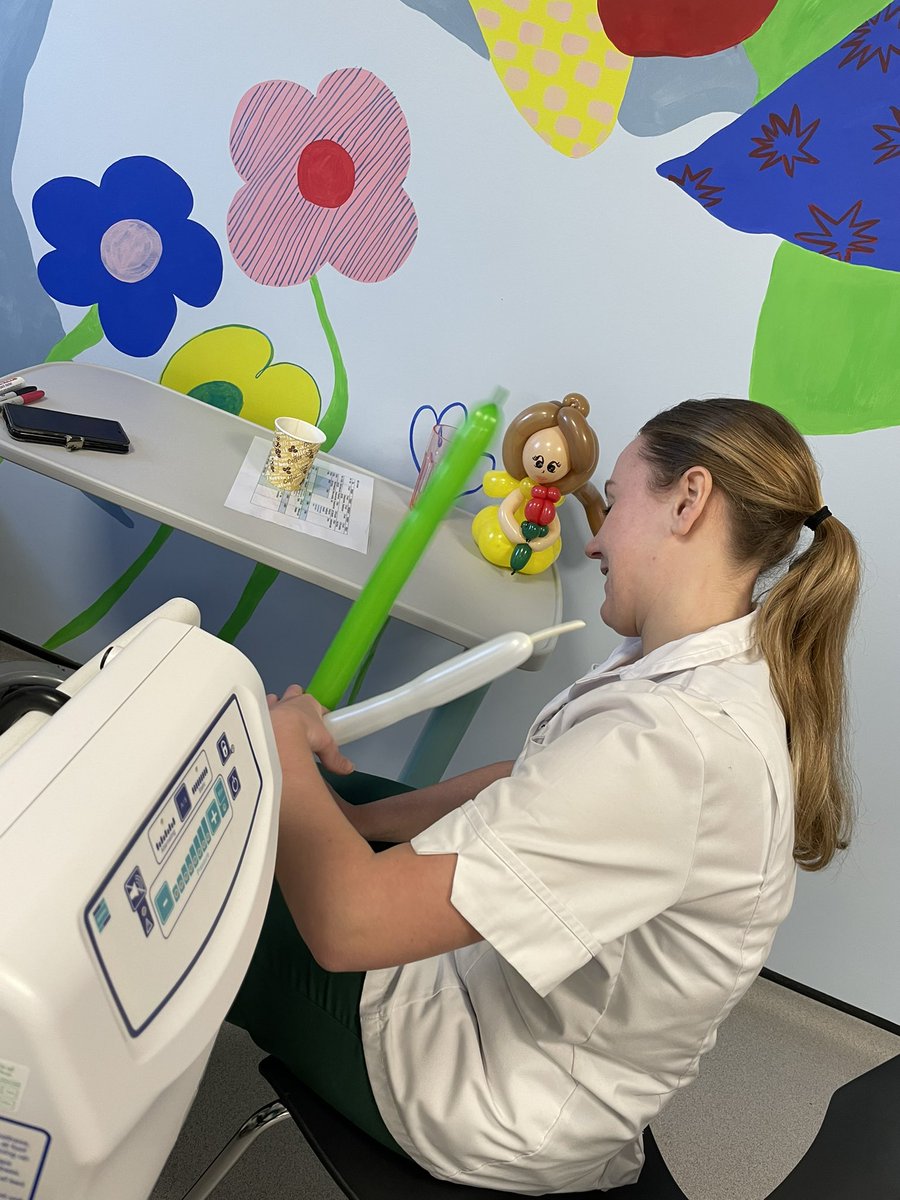 SunderlandOT's tweet image. Ward week continues @sunderlanduni 
Dressing assessments, occupational analysis, lunch time activities and incidents on the ward! #buildingskillsbeforeplacement