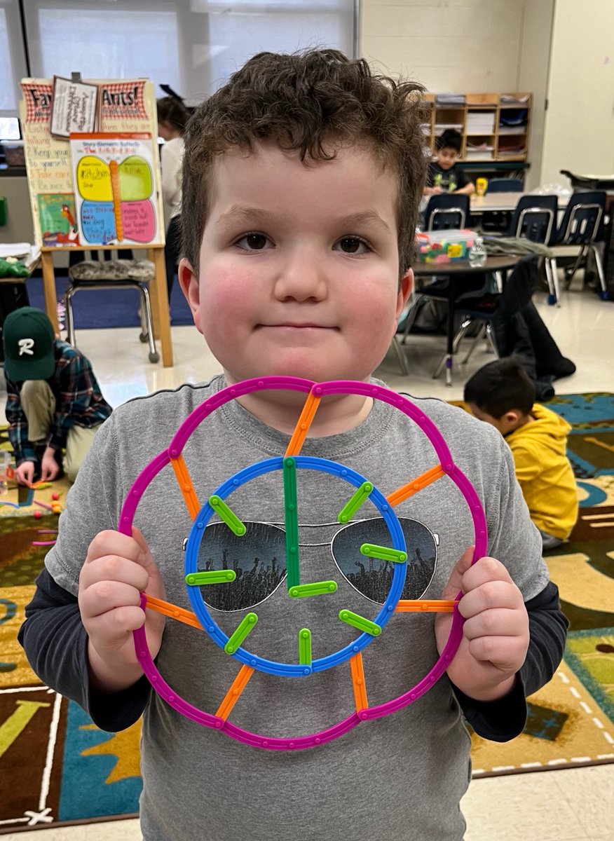 tchanatski's tweet photo. Tick, tock...it’s TIME for clocks!!! ⏰🕰⌚️@Hubbard_School @ramseyNJschools #timetohour #digitaltime #Measurement #halfhour #cloudclock https://t.co/rlSofcjeri