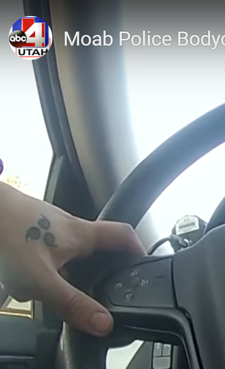 VerbumIgnis's tweet photo. This bodycam footage is from the office who took #BrianLaundrie to his hotel. Was that #EricPratt? Notice the tats on the left hand.
Some sort of club affiliation? Is that why #GabbyPettito was not protected? https://t.co/KKT4KaJ4Sz