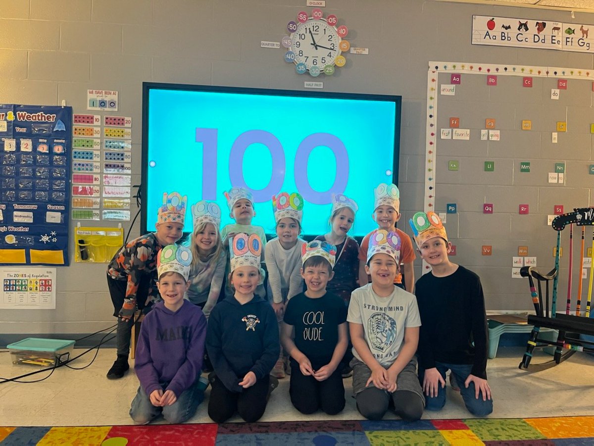 EKESCommunity's tweet photo. EKES students had so much fun celebrating their 100th day of school! https://t.co/3mfeLJsSLU