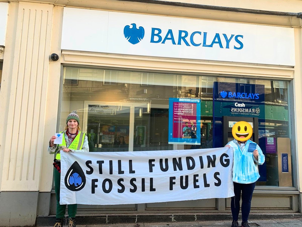 At Barclays in Stirling. Leafleting with help from some anonymous Extinction Rebellion people.
#barclays #betterwithoutbarclays #breakupwithbarclays