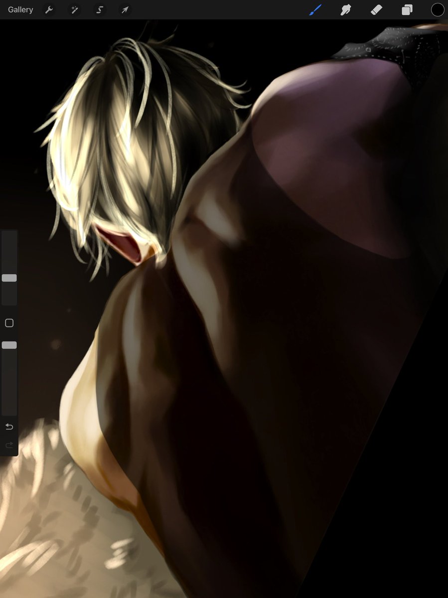 Can I show you a drawing I did during yesterday’s plane ride? 
It’s a snippet of #prompto and his Chocobo :)
(I had to put a shirt on him for public decency 😂)