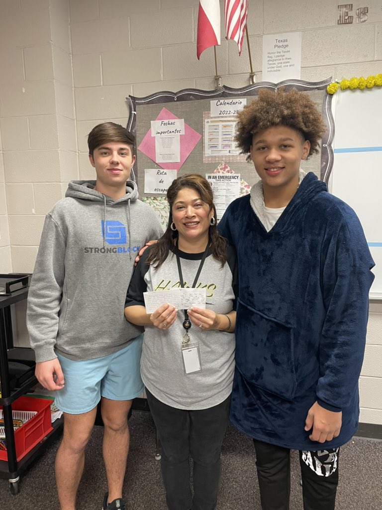 NealTyson's tweet photo. showing appreciation to our hard working teachers @joshgibson_pg @PGHawkFootball https://t.co/mgB1URYmRP