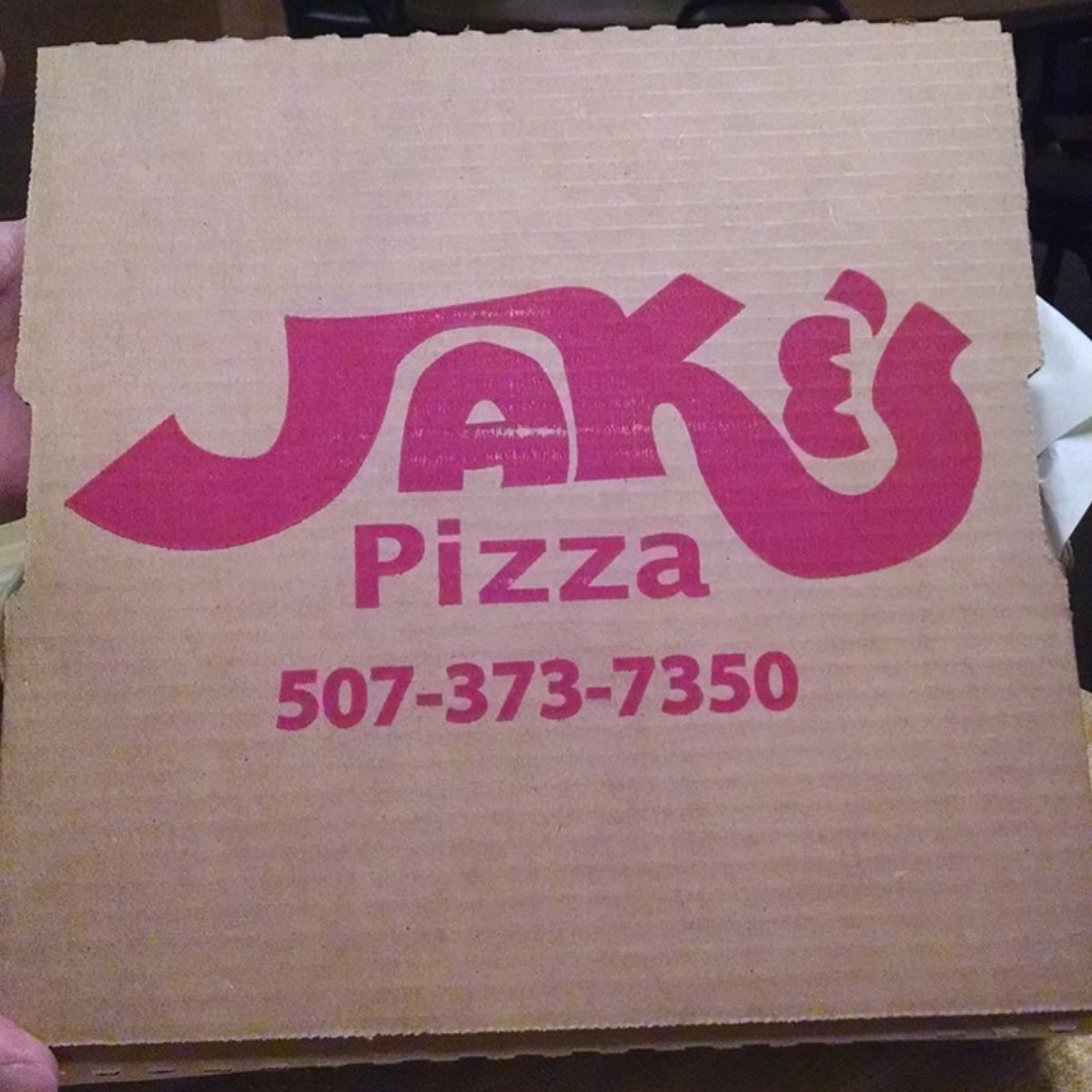 JakesPizzaMinn's tweet photo. The best way to watch football is with hot pizza from #Jakes! Get your game-day snacks delivered to your door by giving us a call: (507) 373-7350. #JakesPizza #BestPizza #Albertlea #Minnesota #EatLocal #SupportLocal #ScratchMade https://t.co/RhrrkwQSxA