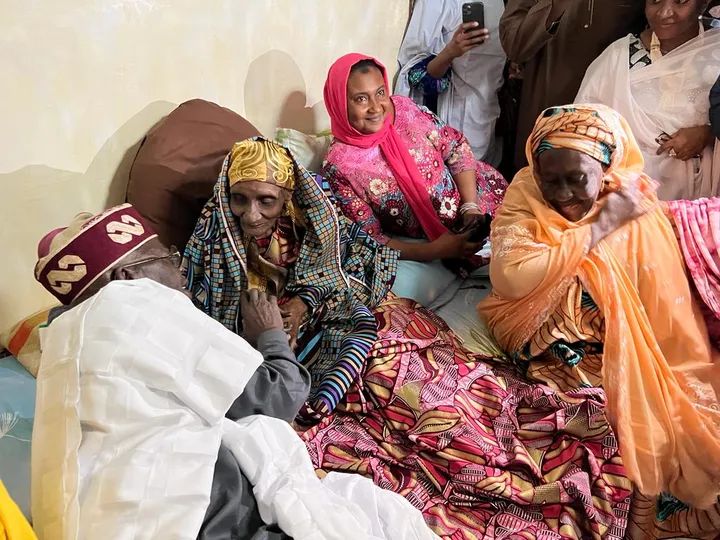 Destinyonyebike's tweet photo. PHOTOS: Asiwaju Bola Ahmed Tinubu @officialABAT Visits Yar'Adua's Mother.
#Progressive_Mindset https://t.co/rGtQuBubsM