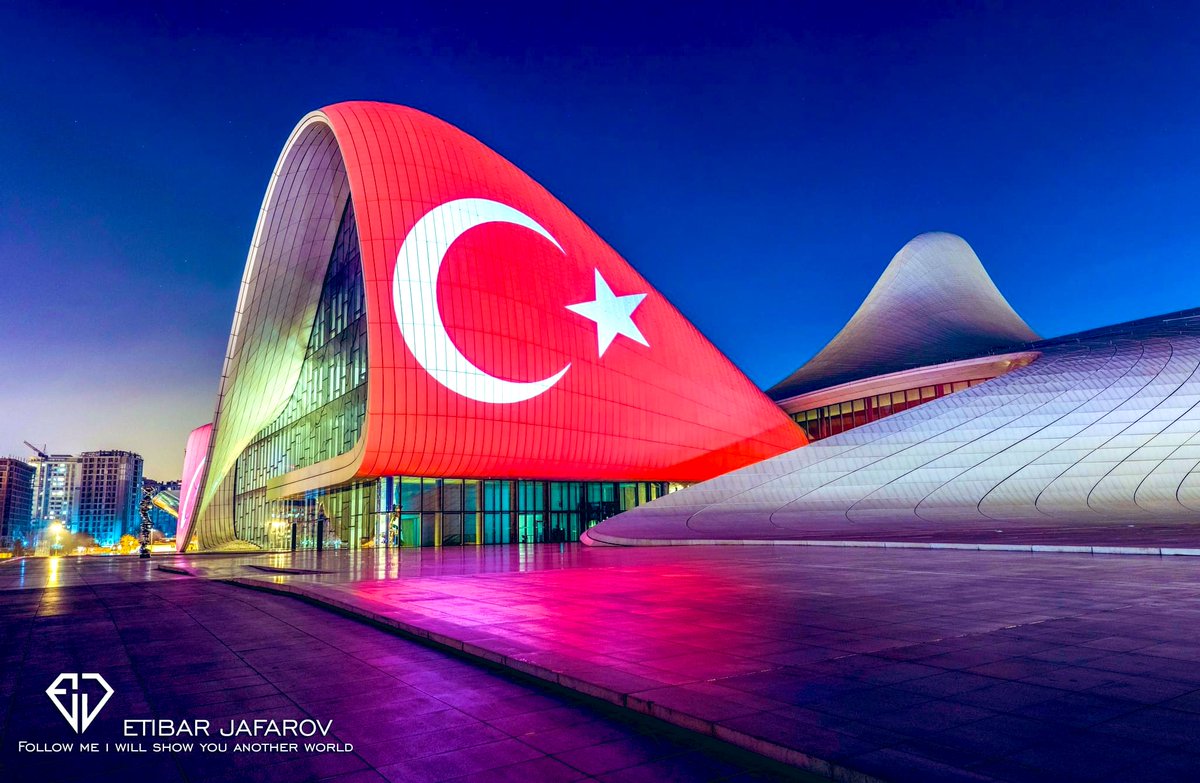 Stay strong, #Türkiye! You are not alone!

Heydar Aliyev Center in Baku, #Azerbaijan