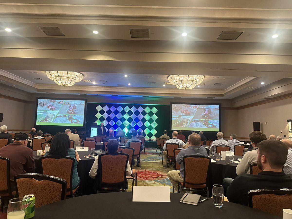 edaggett's tweet photo. Captivating preso from @TheChadColby during @cbsclive Corn Belt Seed Conference. Fascinating ag innovation &amp; tech preso! https://t.co/h7tB3RSJQO