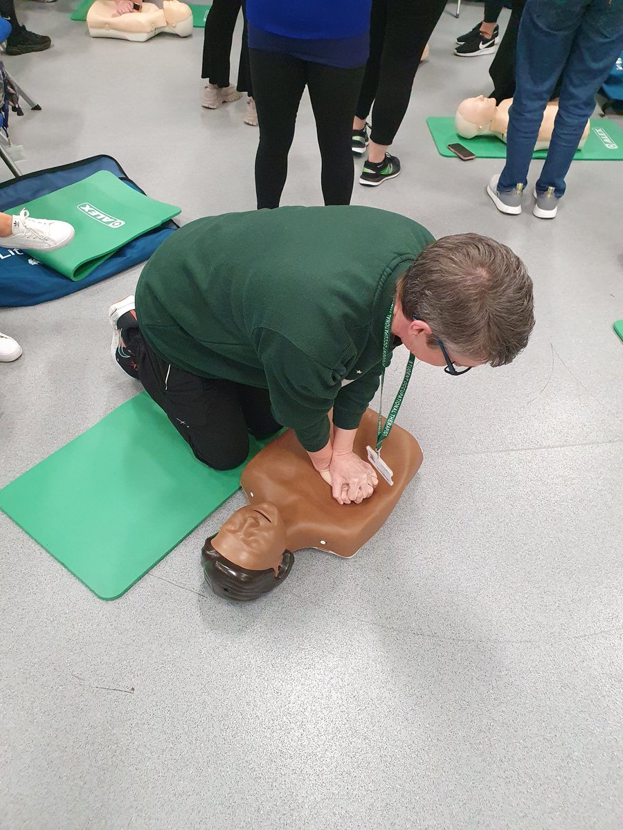 Lizzy_Roach2's tweet image. BLS and Manual Handling completed in prep for our 1st OT placement 😁
#occupationaltherapy #otstudent #otapprentice #placement @Hudds_Uni_OT