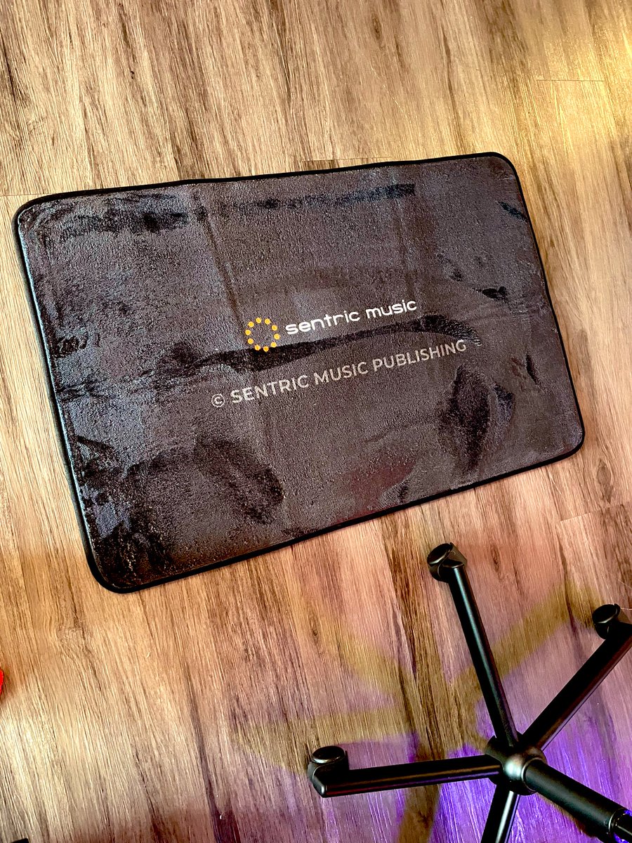 Kebu Commissiong tweet media