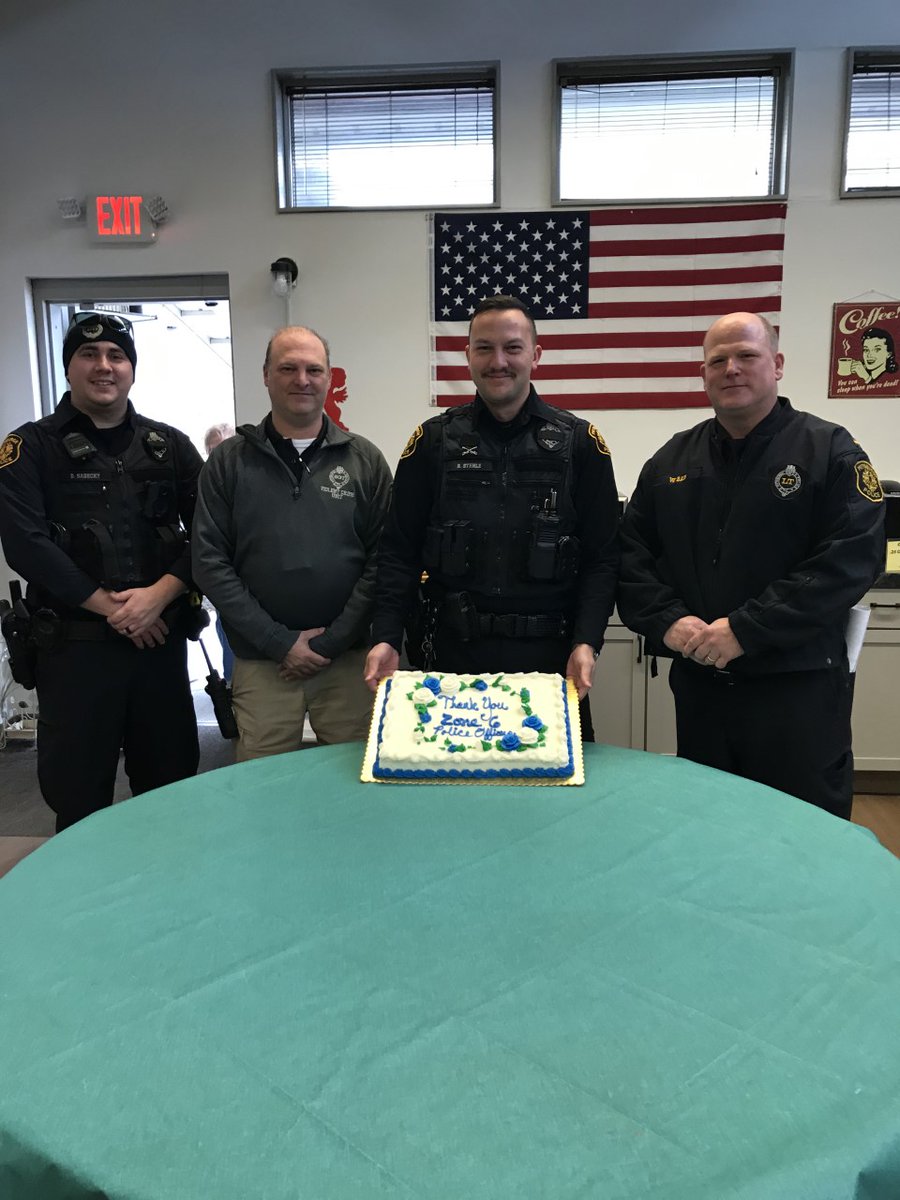 CitiParks's tweet photo. We had a great visit at #Pittsburgh’s Sheraden HAL Senior Center today with @PghZone6 today!

The officers talked to Seniors on happenings in the Sheraden Community as well as safety tips on locking car doors and being aware of their surroundings!

Thanks for a great visit! https://t.co/3MwF7WCZur