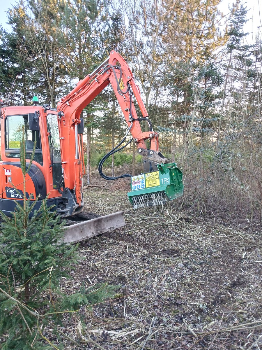 Jaggardandson's tweet photo. Fitted the new osma Tfk50 mulcher to the doosan dx27z https://t.co/RH3xHAFwPV