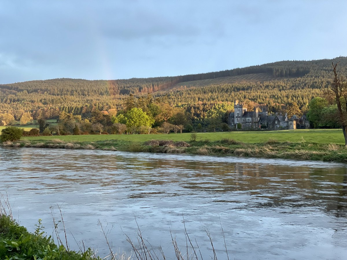 davidnporter80's tweet photo. @blownforgood That castle in Ireland that you and Mike were discussing… https://t.co/vvjikWWScE