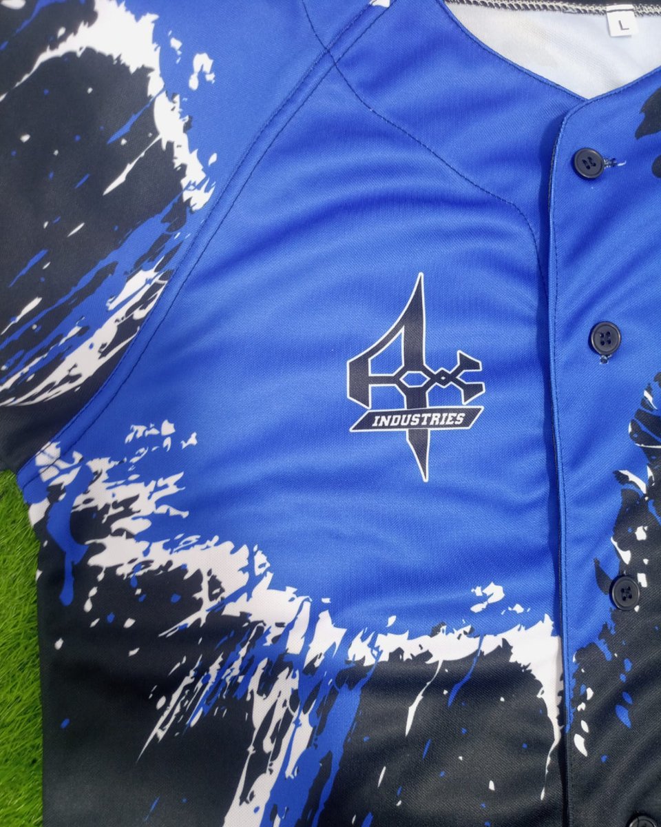 '' MADE BY REXIAN INDUSTRIES''
#sportswear #sublimationprinting  #fashion  #softballjersey #sports #activewear #gym #sport  #basketball #sublimation #tracksuit #softball #baseball #baseballuniforms #custombaseballjerseys #buttonupshirt #rexian #customuniforms #uniform