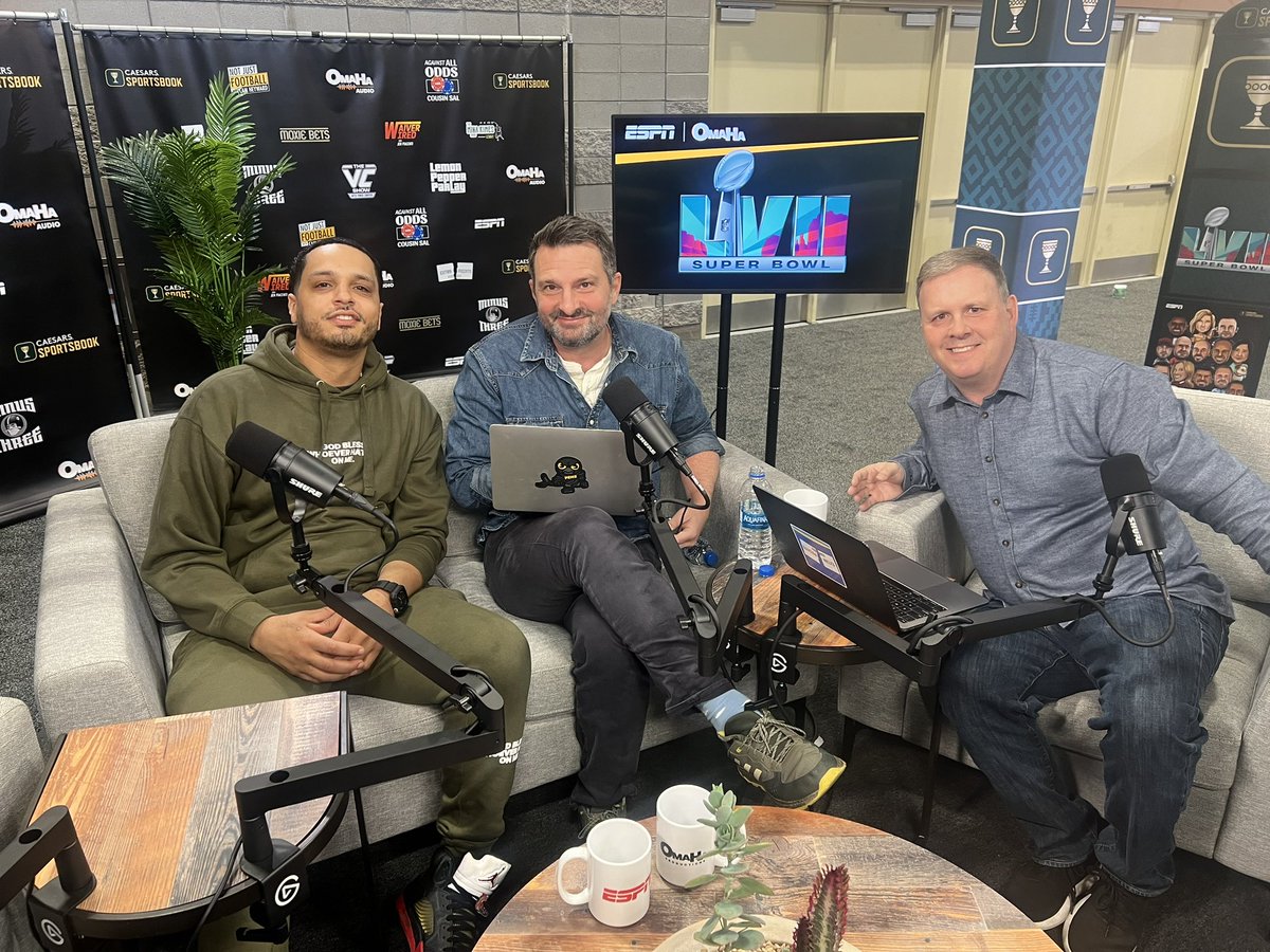 martinweiss's tweet photo. First Radio Row #SuperBowlLVII https://t.co/FYGRagtUtd