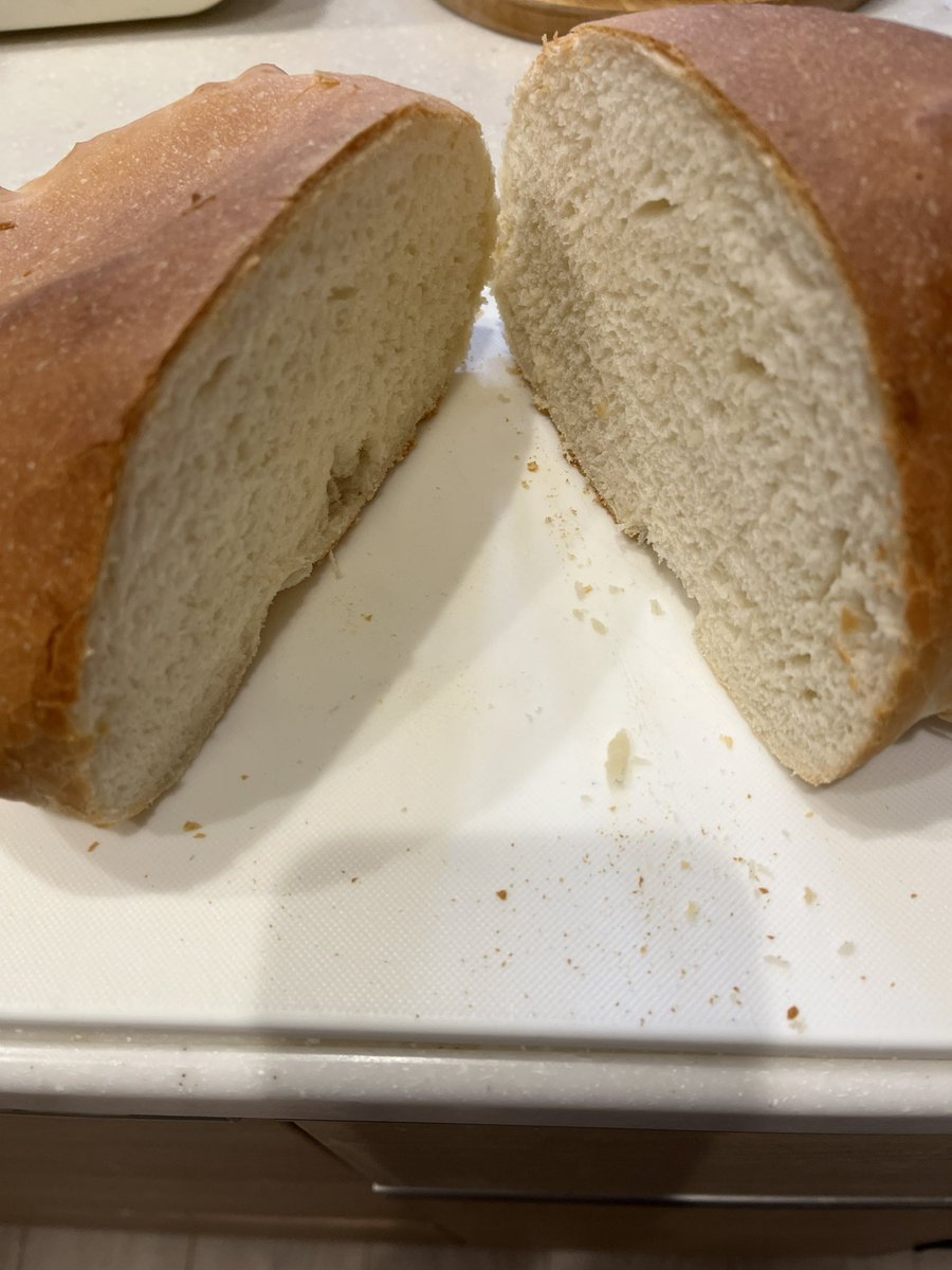 hiro__code's tweet image. 今日は変わった形になった
#食パン