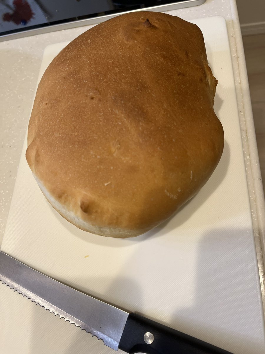 hiro__code's tweet image. 今日は変わった形になった
#食パン