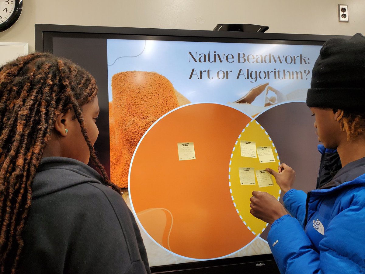 CareerTech_TPSD's tweet image. Exploring Computer Science students taught each other about beadwork by Native Americans and created patterns with the Virtual Bead Loom. #peerteaching #exploringcomputerscience #mathematics #creativity #tpsd