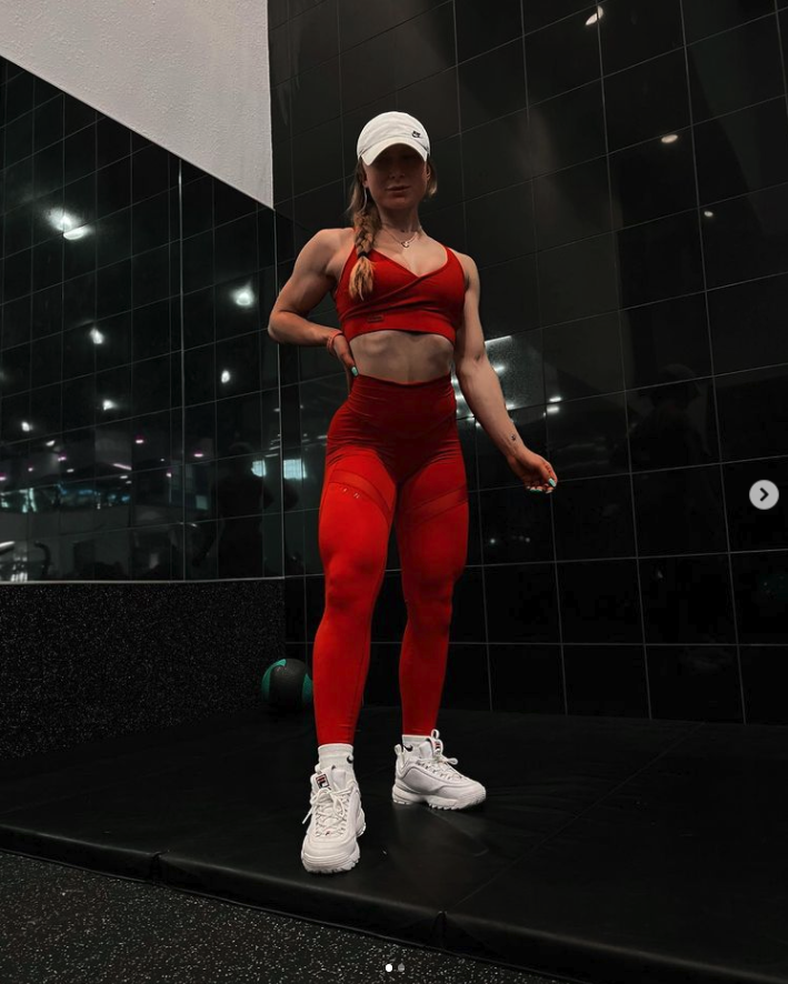 GenesisClubs's tweet photo. Confidence happens when you start showing up for yourself 📢 👏👏👏

@micah_allenn

#healthandfitness #wellness #fitpic #genesis #beginwithgenesis  #gains #strengthtraining https://t.co/Zc3z7l84cA