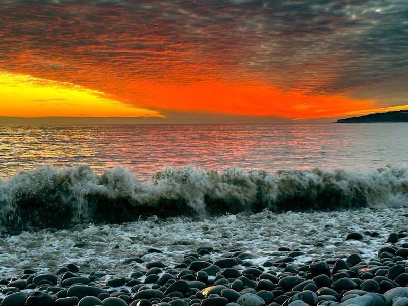 Fantastic Sunset at Pebble beach Cold Knap Vale of Glamorgan Barry <a href="/BarryMagazine/">Barry Magazine</a> <a href="/BarryAthletic/">Barry Athletic Cricket Club 🦌</a> <a href="/Barrybados/">#Barrybados</a> <a href="/_BARRYISLAND_/">Barry Island ❤🏴󠁧󠁢󠁷󠁬󠁳󠁿❤ #BarryIsland</a> @PhotoWalksNPT <a href="/ExploreSWales/">Explore South Wales</a> <a href="/AroundTownWales/">South Wales Magazine</a> <a href="/ItsYourWales/">It's Your Wales</a> <a href="/visitwales/">Visit Wales 🏴󠁧󠁢󠁷󠁬󠁳󠁿</a> <a href="/supersunsets/">Sunset Superstar</a> <a href="/sunset_wx/">Sunset Weather</a> <a href="/sunset/">Sunset</a> @sunsetspost