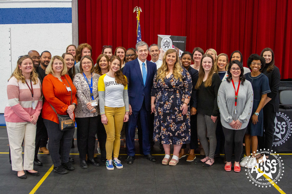 Gov. Roy Cooper Visits ABSS Celebrating School Counselor Week abss.k12.nc.us/article/992398…