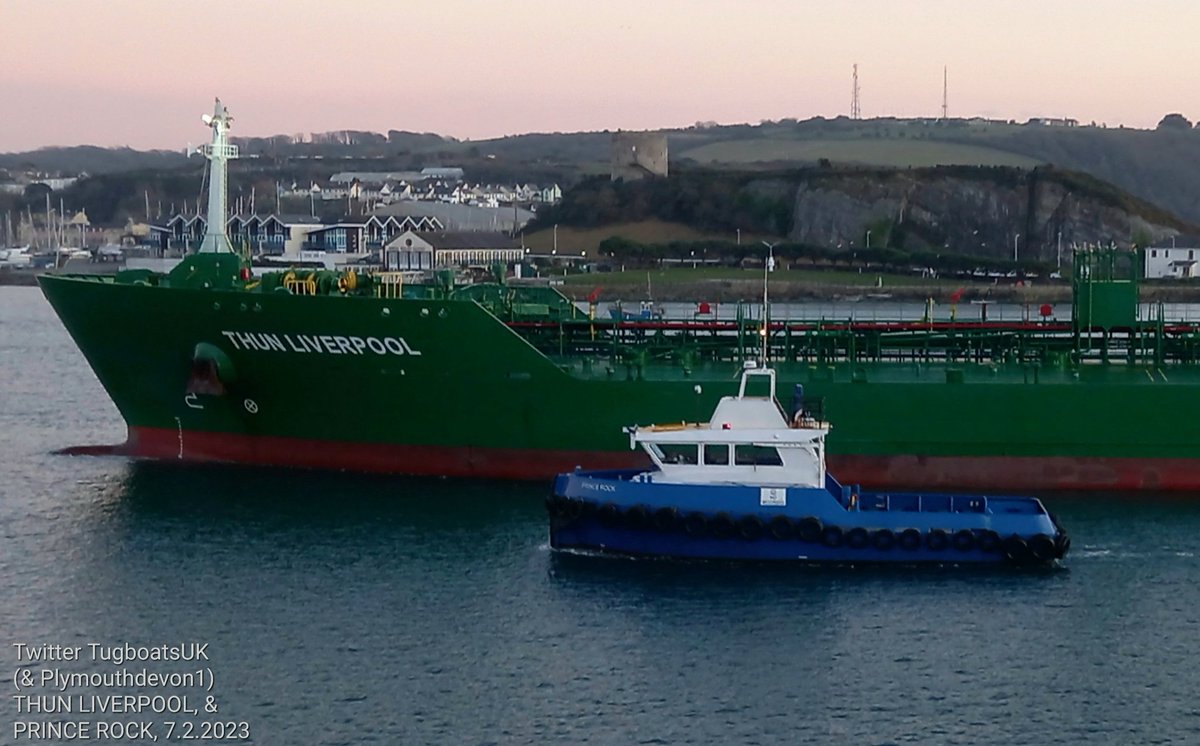 TugboatsUK's tweet photo. PRINCE ROCK & CANNIS guiding THUN LIVERPOOL through Cattewater Plymouth this evening. #Cattewater #ThunLiverpool #PrinceRock #tug #Plymouth #tuglife #tugboat @PlymouthDevon1 #Cannis https://t.co/VGaQI2tZ4E