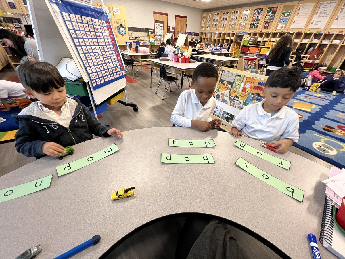 Using our favorite toys to blend sounds to read words! 🚙🏎🚗 Then we matched the rhyming words! #D83Shines