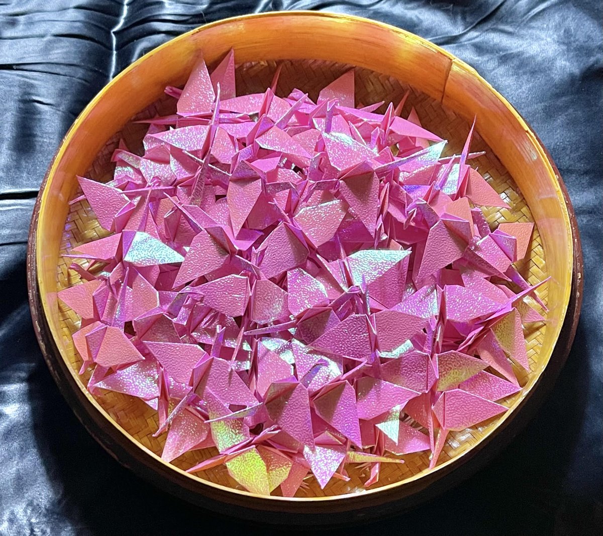 LynBanas's tweet photo. ℒ~ Another 99 Healing Origami Cranes completed today...2376 #OrigamiCranes #GuidedMeditation #MantraJapa #YogaTherapy #meditation #origami #crane #yoga #therapy https://t.co/aHvMUUGmLr