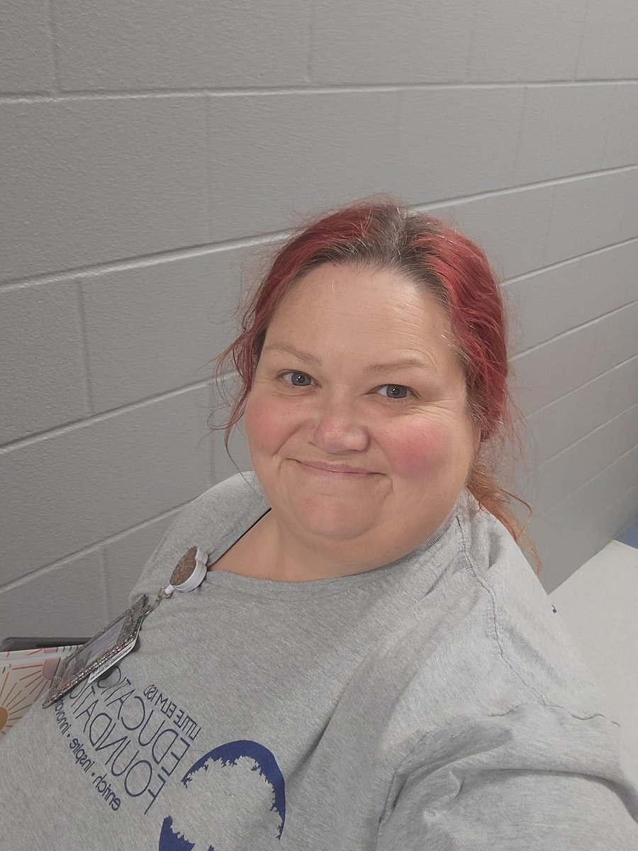 Evelyn Karr tweet media