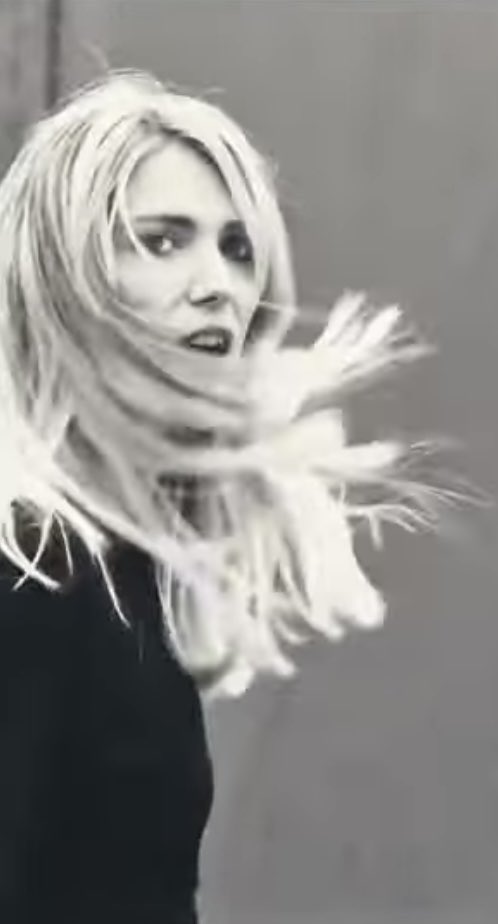 Gloriaglori's tweet photo. Supersonic Bus  - Love for my life (Official video) https://t.co/fRBwNurGeU via @YouTube https://t.co/TW0ieJ7sQe