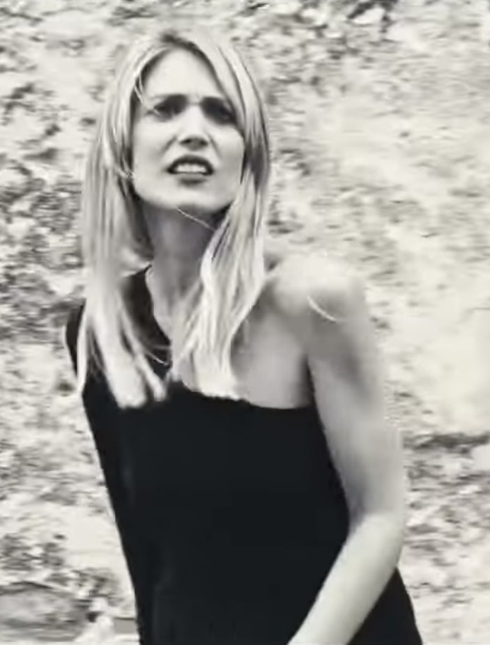 Supersonic Bus  - Love for my life (Official video) youtu.be/08ZhkUf8JIw via <a href="/YouTube/">YouTube</a>