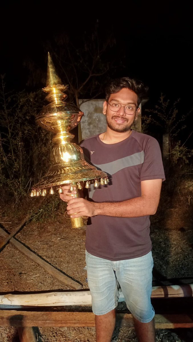 kvp_prabha's tweet photo. మన కమ్మవారిపాలెం ప్రభకు కొత్త కలశం చేయించడం జరిగింది…!!
#Kammavaripalem_Telugu_Yuvatha
#kammavaripalem_prabha
#worldstallestprabha
#panworldprabha
#World_Record_Holder
#telugujathiprabha https://t.co/fVxFV0yleg