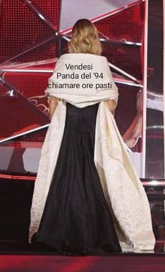 andreacosma's tweet photo. Usata pochissimo e tenuta sempre in garage. #Sanremo2023 #ChiaraFerragni #pensatilibera https://t.co/ezuPoSoVCd