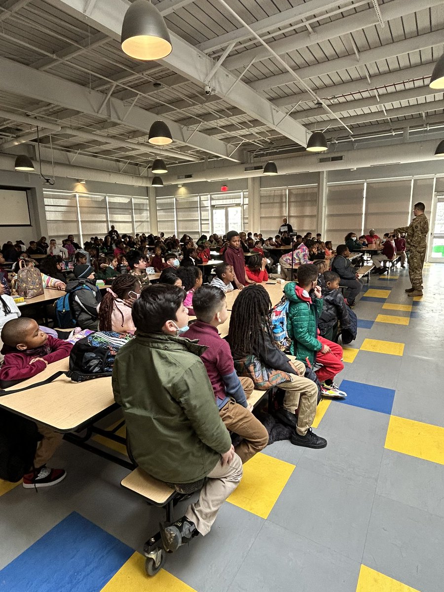 WhittierECSTEM's tweet photo. Thank you so much to CW3 Juan Ortiz for coming to speak with our 3rd-5th graders today about the Organization of Black Aerospace Professionals! What a great way to start a Tuesday morning! ✈️💫
#TheWhittierWay #STEMulating #Ward4 https://t.co/8xOqQ0gB9r