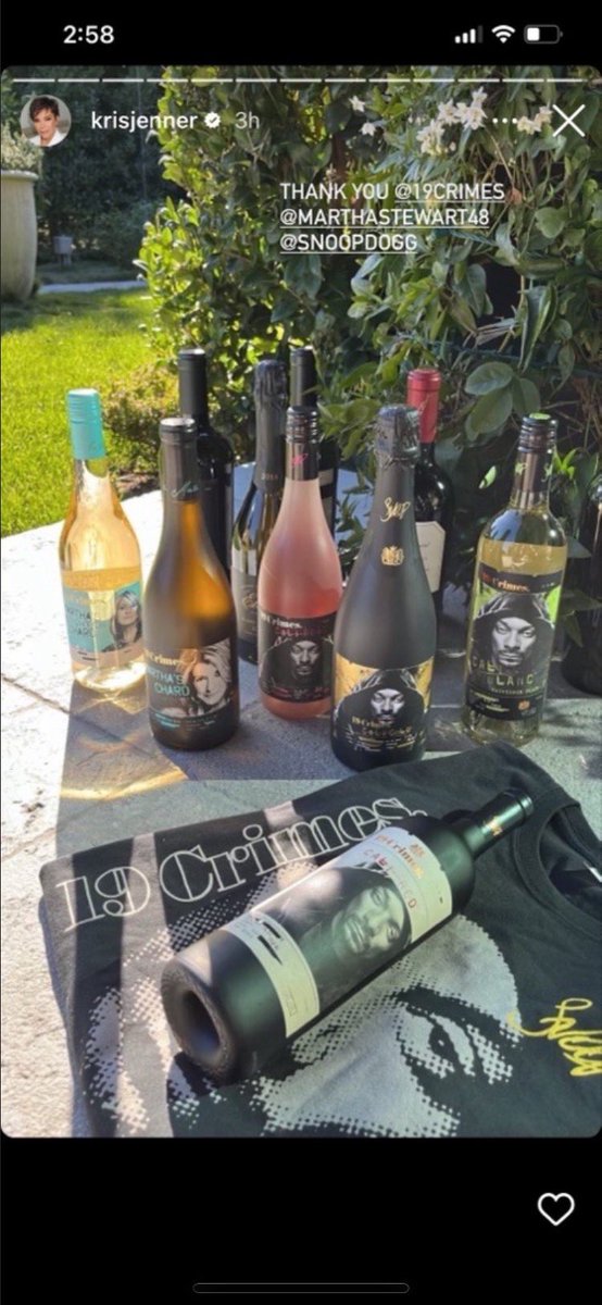 SnoopDogg's tweet photo. Ooohwee! Enjoy yourself @KrisJenner !! 🍷 https://t.co/RODFvCSZNP