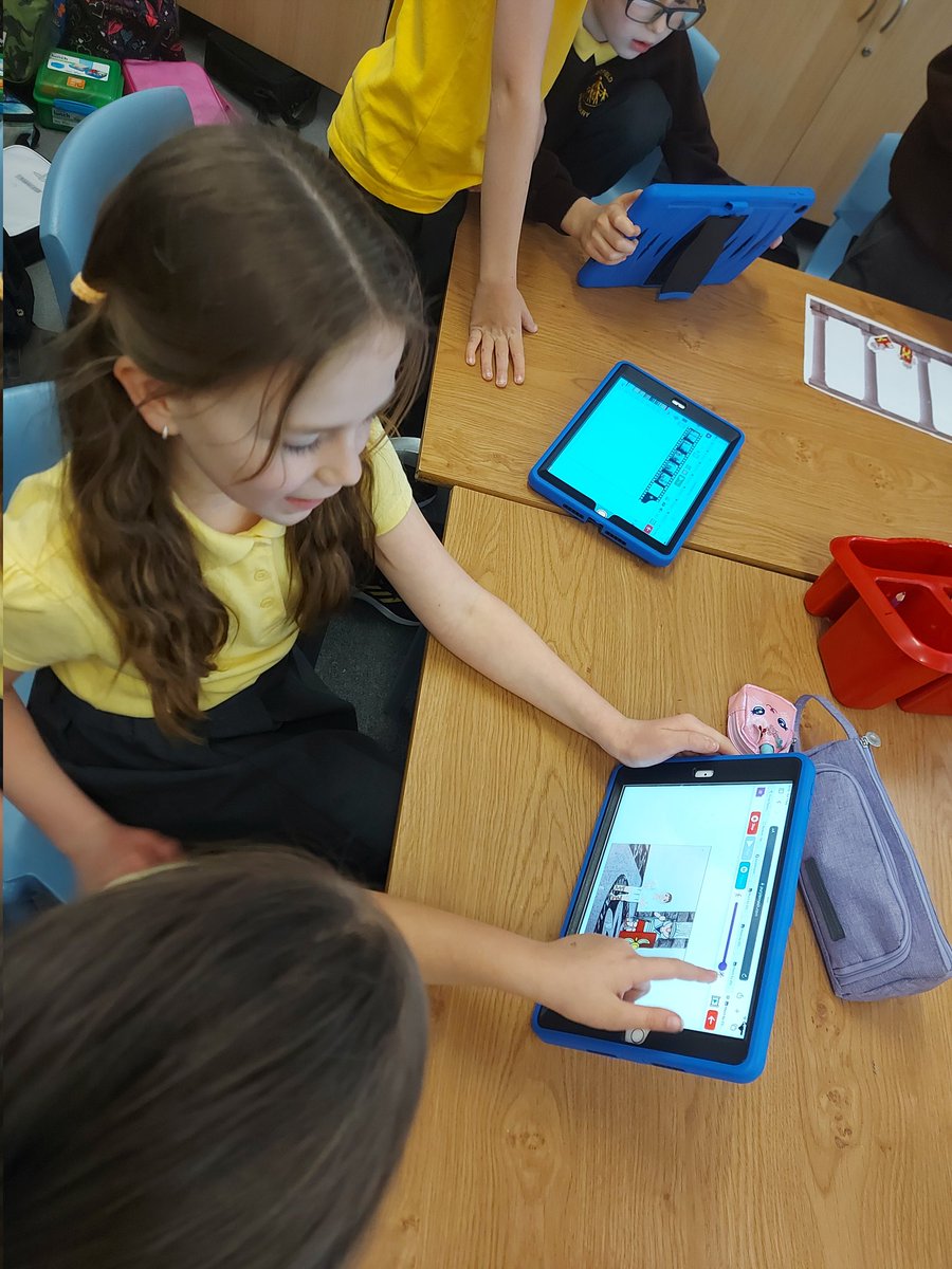 EastfieldPSHull's tweet photo. #4KC loved creating their stop-motion animations this afternoon! #epscomputing https://t.co/3LLW31QXxE