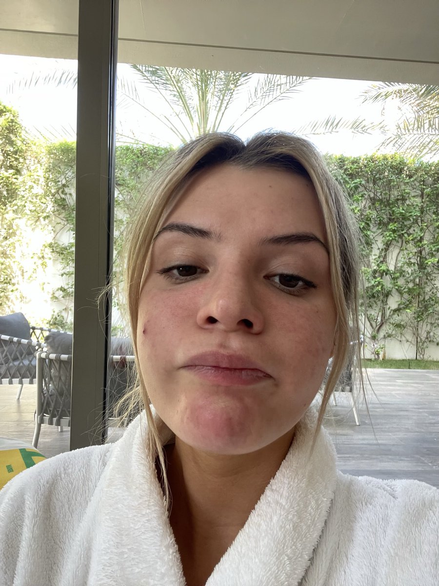 AlissaViolet tweet picture