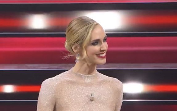 romantikbolat's tweet photo. Se non capite che con questo discorso a se stessa Chiara sta parlando a tutte e di tutte noi, il problema è il vostro, non di Chiara

 #Sanremo2023 https://t.co/lKbBTKQB0W