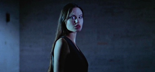 Toastiewiththe's tweet photo. #AngelinaJolie le-jolie.tumblr
#Cyborg2 (1993) https://t.co/BSVcieX3yS