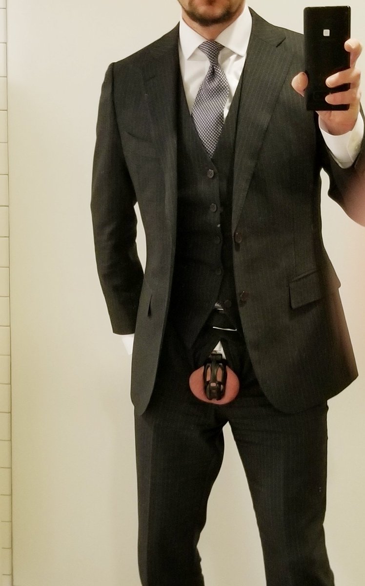 Afternoon #cagecheck

#teamlocked #gay #gaychastity #suited #suitedgay #malechastity #sub #suitedsub #lockedandsuited #formalchastity #officechastity #suitedchastity #suitedfag