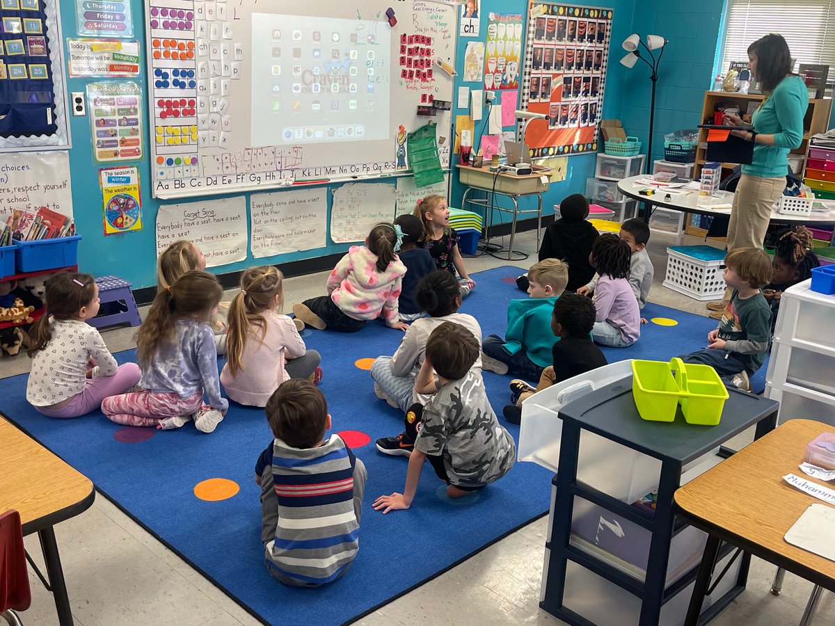 DiggsTosha's tweet photo. Elementary visits!! Lots of active engagement and plenty of enjoyable learning at @bendquinn, @AHBangert, @TPETigers & @JTBCrocs! Students had lots to share and it was hard to leave! #WeLearnTogether #CCSUnited #ElementaryRocks https://t.co/Rkw9HzbAS1