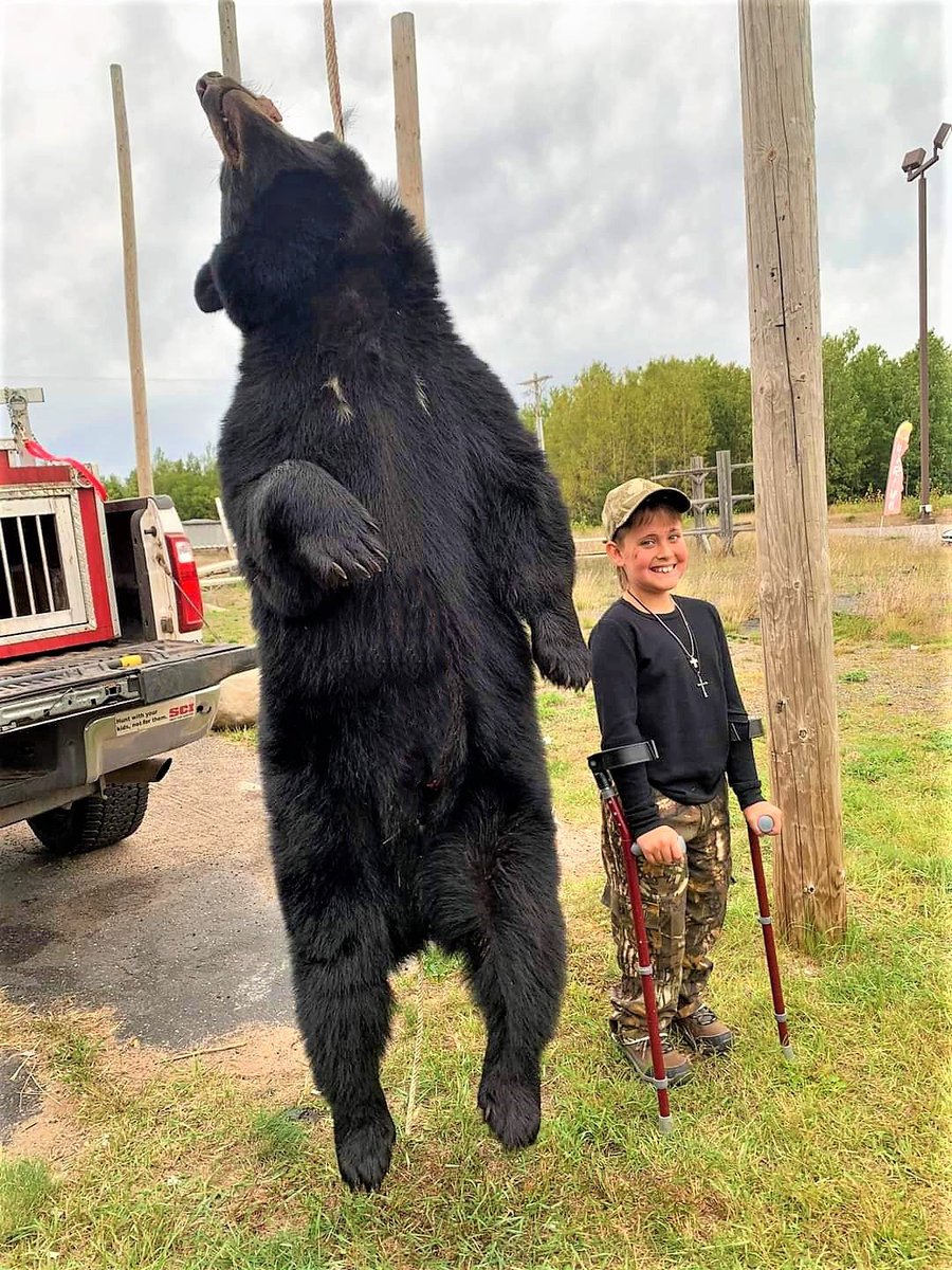 Congratulations to Bennet on his trophy bear and unforgettable memories shared with his father, grandfather, and new hunting buddies! God bless! #childswish #ussa #hunting #bearhunting #huntinglife #HuntingSeason @OutdoorsTooth @swamper2018 @itb_outdoors @4Outdoors1
