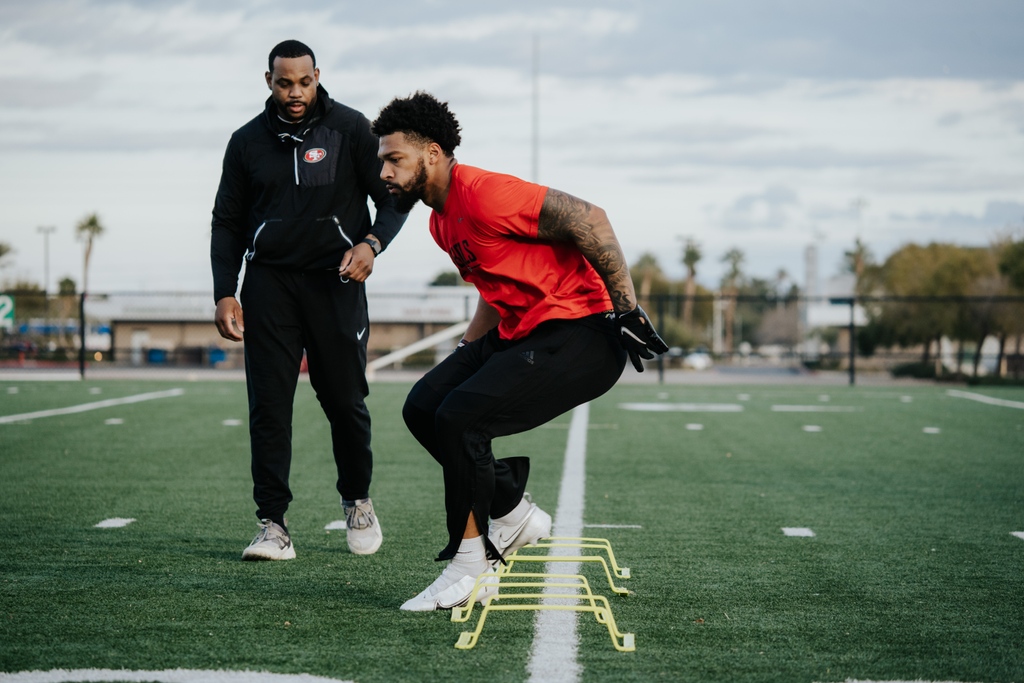 LBUTraining's tweet photo. "Coach Grant will demand a lot from you, but in a positive way, as his main concern is maximizing the potential of each athlete."
Austin “AJ” Ajiake (@austinajiake)
Former UNLV Rebel and NFL Prospect
Join #LinebackerUniversity! (702) 623-0272 or click
https://t.co/4auMBNaUjw https://t.co/iJRrfYMSb2