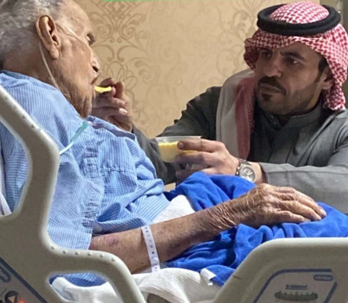 salah0040's tweet photo. العم ثامر المطرودي اللهم اغفر له وارحمه واسكنه فسيح جناته اللهم أجعل القرآن الكريم ونيسآ له في قلبه ومد بصره في قبره اللهم اغسله بالماء والثلج والبرد ونقه من الذنوب والخطايا كما ينقى الثوب الأبيض من الدنس اللهم انزل على قبره الفسحة والنور والسرور والرحمة https://t.co/Rz63gGoLQq