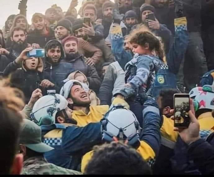 ستنهض الأمة من تحت الركام..

#زلزال_سوريا_تركيا