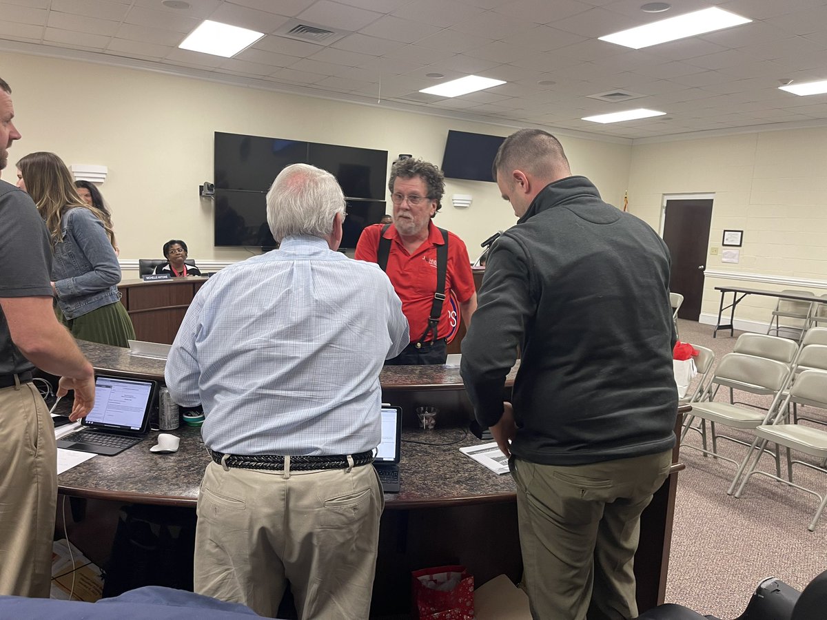 Privileged to work with someone as great as Mr. Jeff. He goes above and beyond every day to make sure our students and staff have a welcoming environment to learn. 
#classifiedemployeeofthemonth  
<a href="/JCPS_NC/">Johnston County Public Schools</a> <a href="/TheChadMcLamb/">Chad McLamb</a> <a href="/CHESPirates/">Corinth-Holders Elementary School</a>